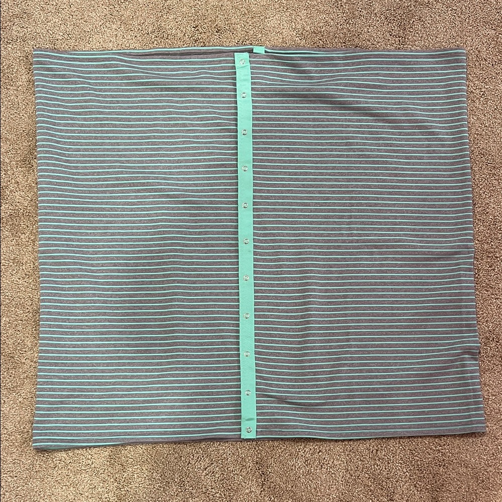 lululemon athletica Striped Scarf in Gray and Mint